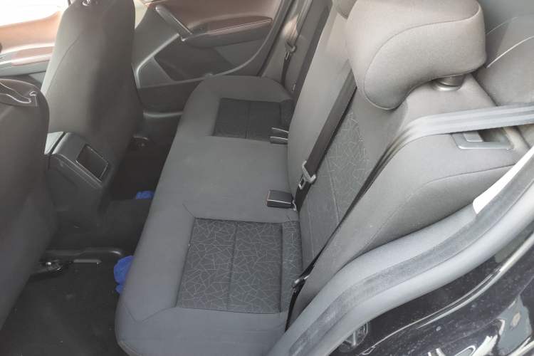 Used Volkswagen Lavida 2013 Revised Classic 1.6L Automatic Fashion Edition