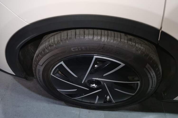 Used ARCFOX Alpha S5 2024 560PRO 185kW
