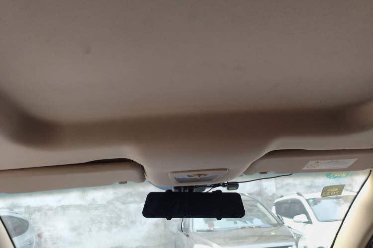 Used Baojun 560 2017 1.5T Manual Comfort Version 7 Seats
