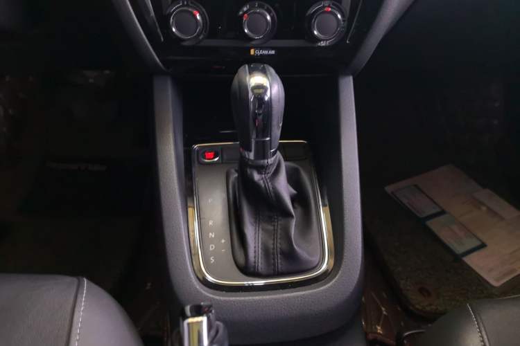 Used Volkswagen Sagitar 2017 1.6L Automatic Comfort Model
