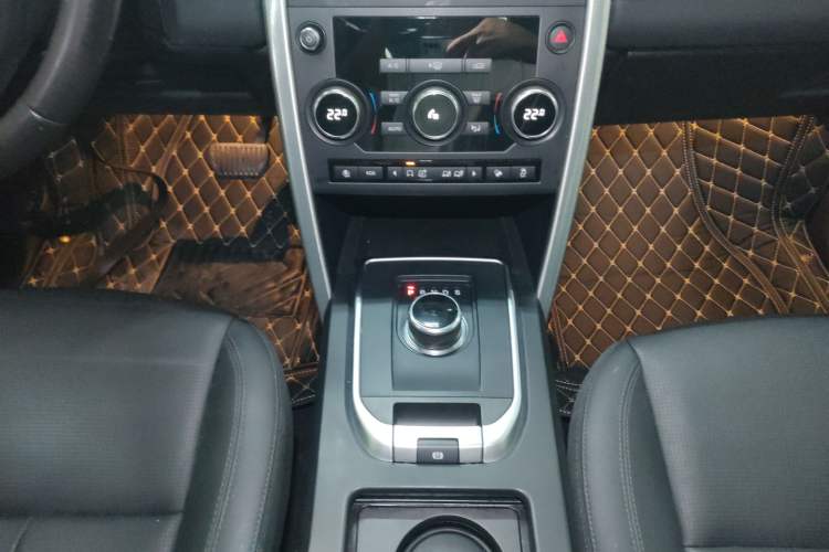 Used Land Rover Discovery Sport 2018 240 PS SE Version
