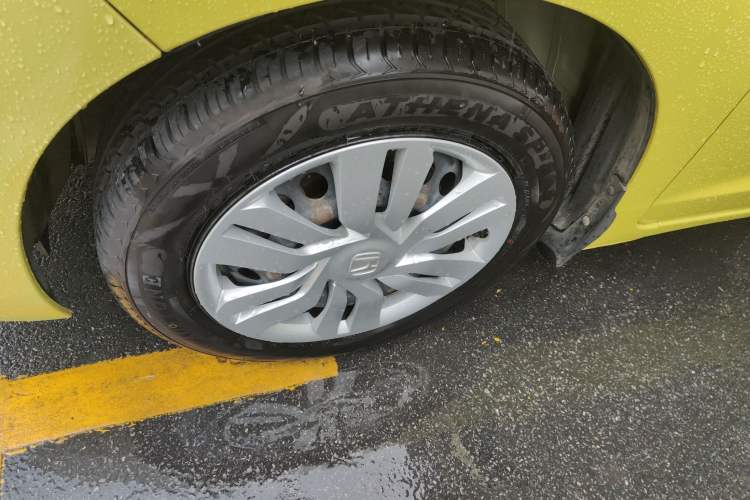 Used Honda Fit 2016 1.5L LXS CVT Comfort Sunroof Version
