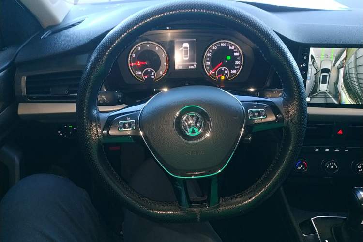 Used Volkswagen Lavida 2019 1.5L Automatic Vision Edition China VI Standard