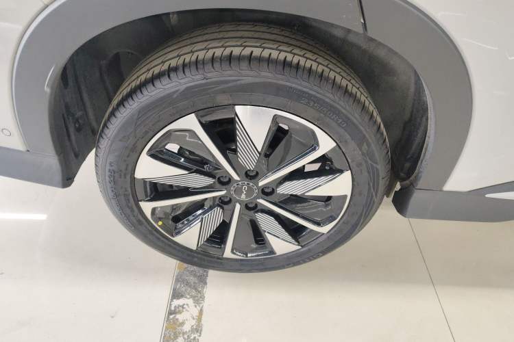 Used BYD Song PLUS New Energy 2025 DM-i Smart Drive 112KM Prestige Model