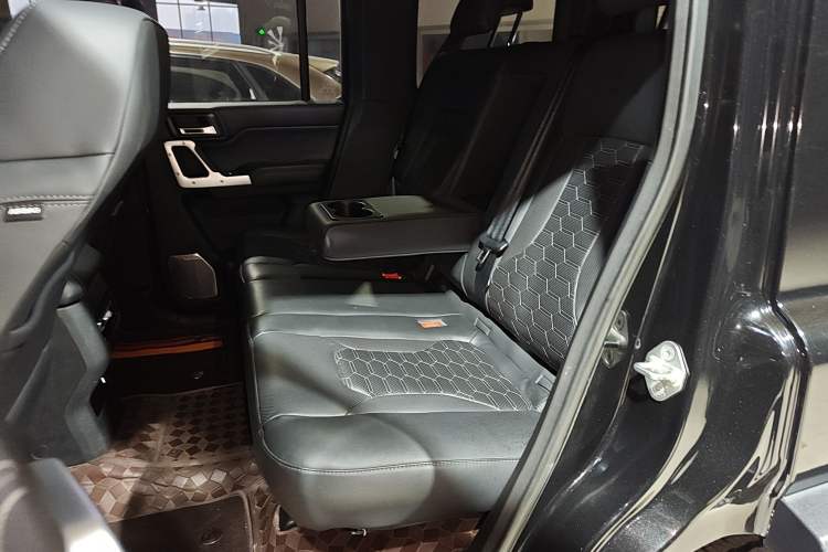 Used  T01 2024 2.0T Explorer
