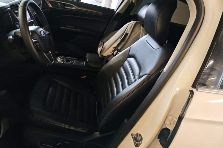 Used Ford Mondeo 2017 EcoBoost 180 Stylish Model
