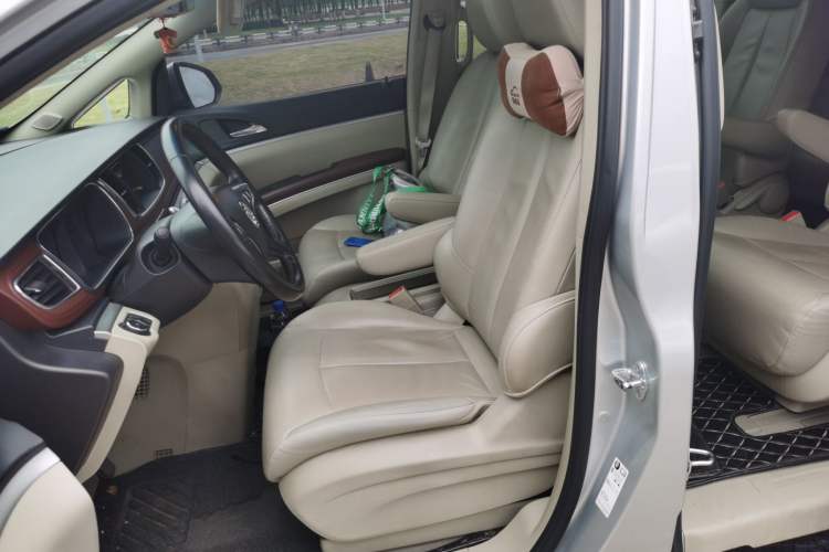 Used Buick GL8 2018 28T Luxury Model China VI Standard
