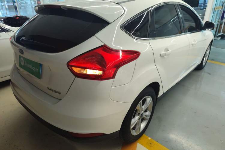 Used Ford Focus 2018 Hatchback Classic 1.6L Automatic Comfort Plus SmartDrive Edition
