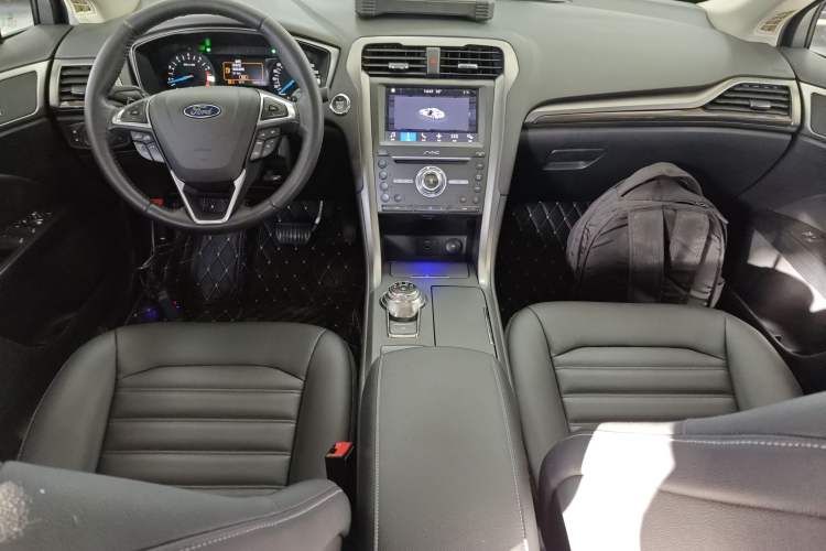 Used Ford Mondeo 2018 EcoBoost 180 Smart Control Fashion Model China VI Standard
