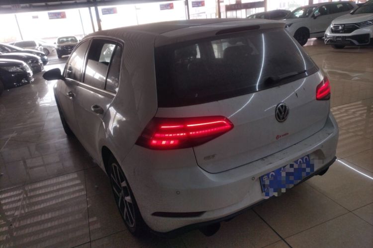 Used Volkswagen Golf 2018 230TSI Automatic Luxury Version
