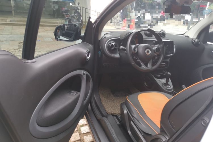 Used  fortwo 2019 0.9T 66kW Hardtop Wind Power Edition China VI
