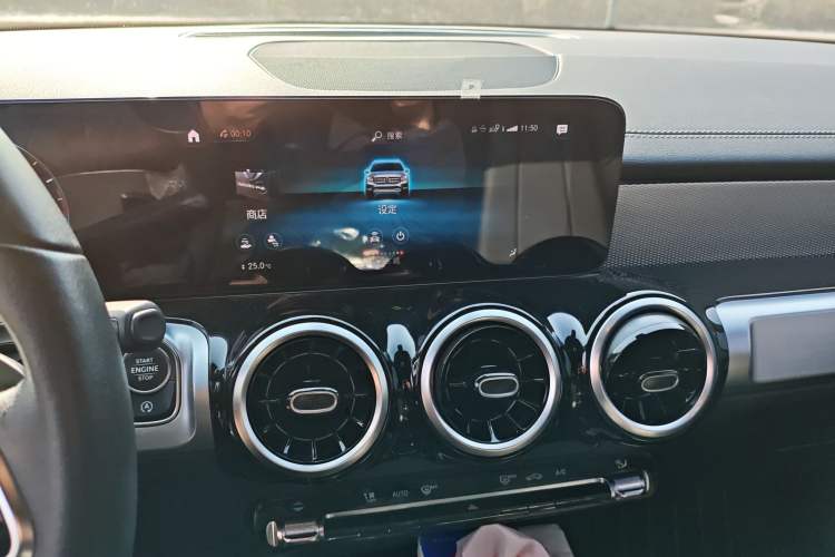 Used Mercedes-Benz GLB 2022 Second Facelift GLB 200 Fashion Edition