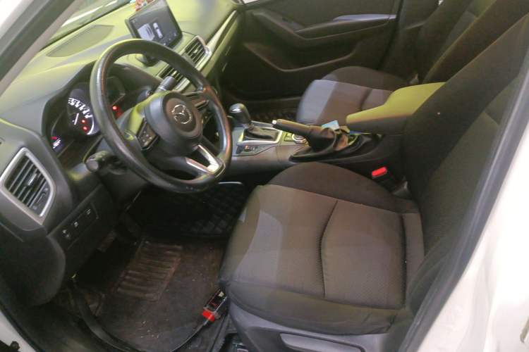 Used Mazda Mazda 3 Axela 2017 Sedan 1.5L Automatic Comfort Model Emission Standard China V
