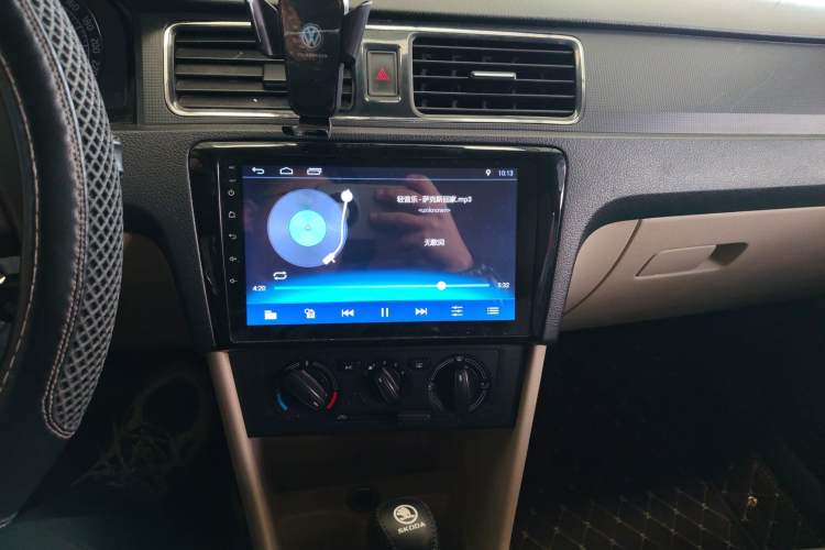 Used Skoda Rapid 2015 1.6L Automatic Smart Selection Model