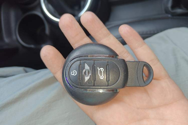 Used  MINI 2016 1.5T COOPER Avant-Garde
