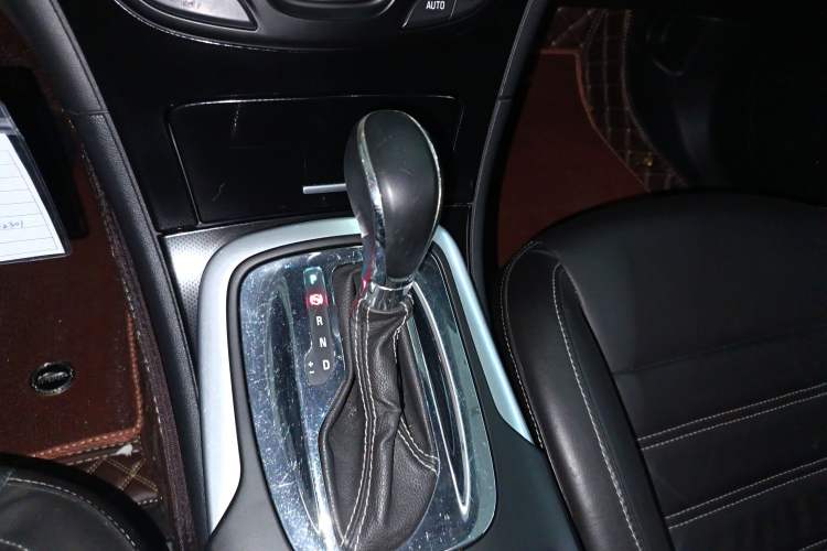 Used Buick Regal 2014 1.6T Fashionable Tech Edition