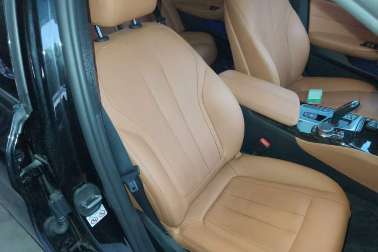 Used BMW 5 Series 2018 Restyled 530Li Luxury Edition M Sport Package
