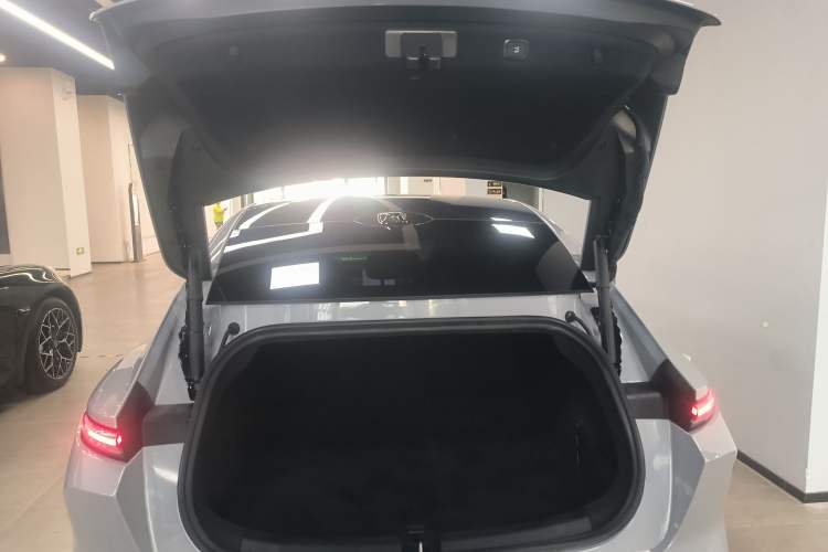 Used Nio ET5 2024 75 kWh
