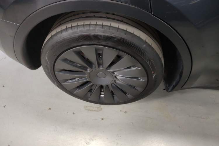 Used Tesla Model Y 2023 Rear-Wheel-Drive Version