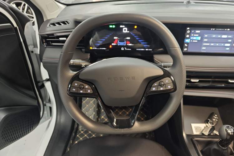 Used Roewe i5 2026 Model 1.5L Manual Comfort Version