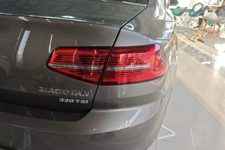 Used Volkswagen Magotan 2019 330TSI DSG Leading Edition China V Standard
