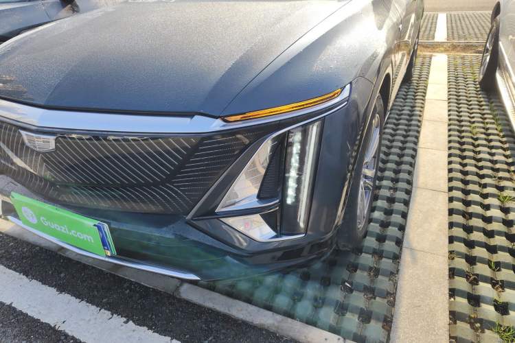 Used Cadillac LYRIQ 2024 Rear-Drive Standard Range Luxury Edition
