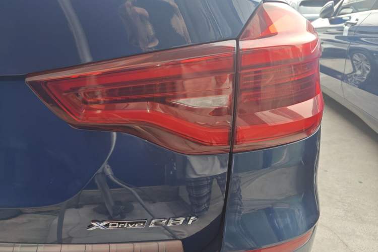 Used BMW X3 2018 xDrive28i Luxury Package China VI Emission Standard
