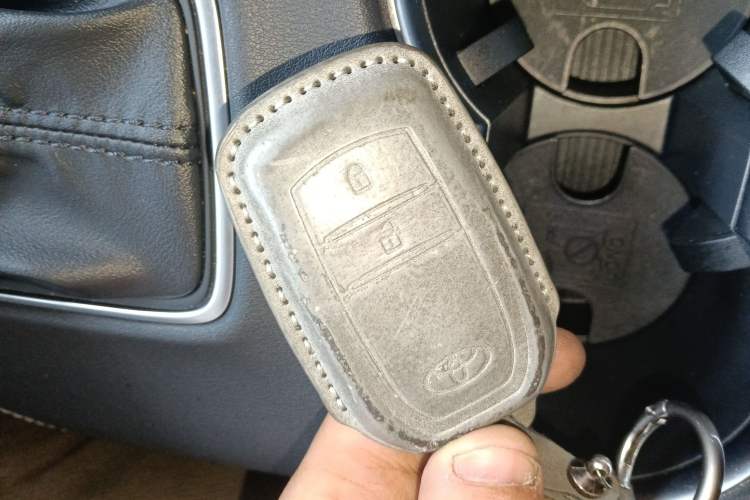 Used Toyota Venza 2023 2.0L CVT Two-Wheel Drive Luxury Edition
