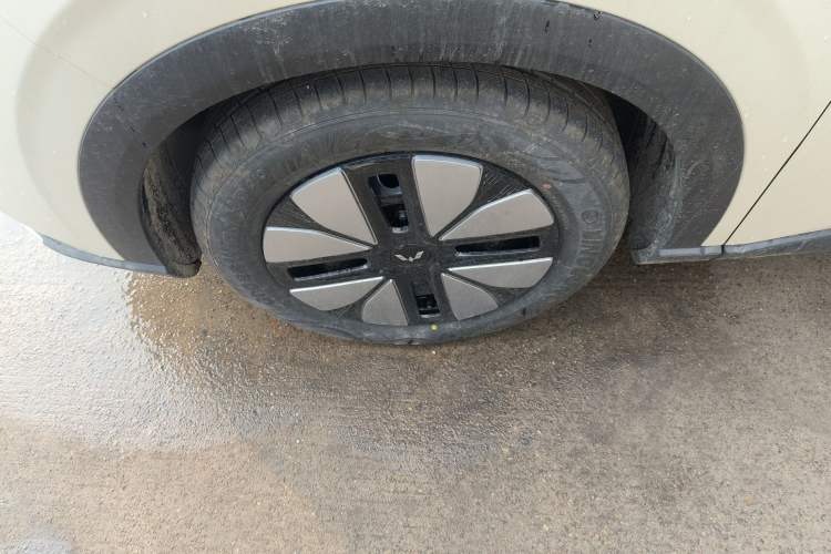 Used Wuling Bingo S 2025 Model 325km Deluxe Edition