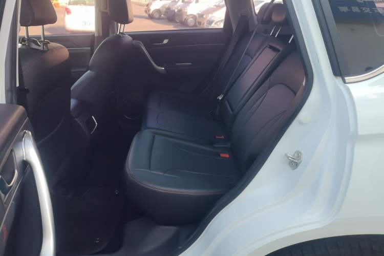 Used Haval M6 2017 1.5T Automatic Two-Wheel Drive Elite Model
