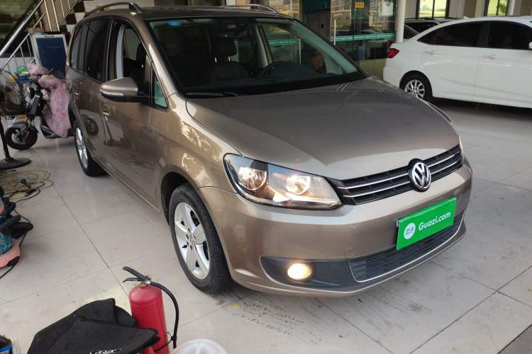 Used Volkswagen Touran 2015 1.4T DSG Comfort Edition 5 Seats