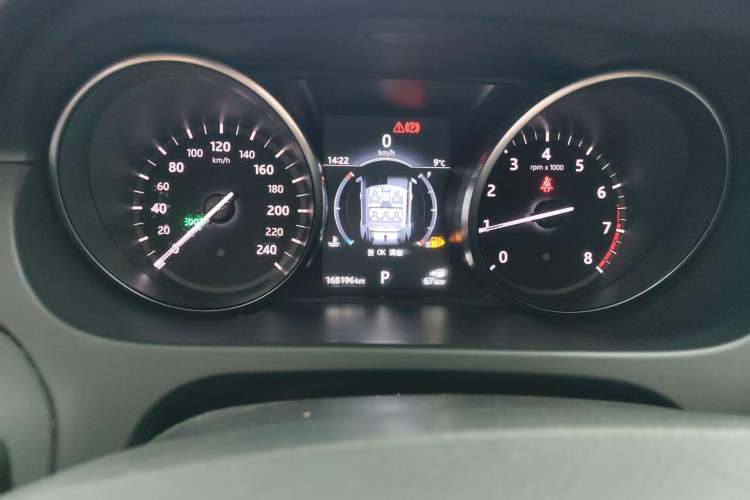 Used Land Rover Discovery Sport 2017 2.0T SE
