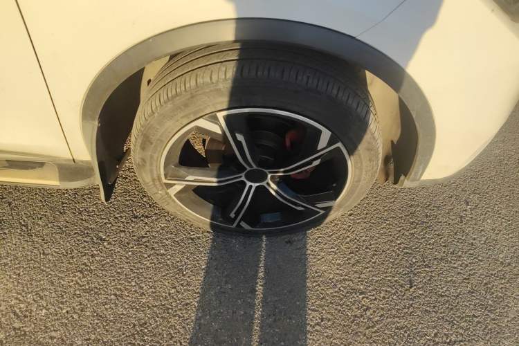 Used BYD Tang 2018 2.0T Automatic SmartConnect Luxury 7-Seater China V Emission Standard
