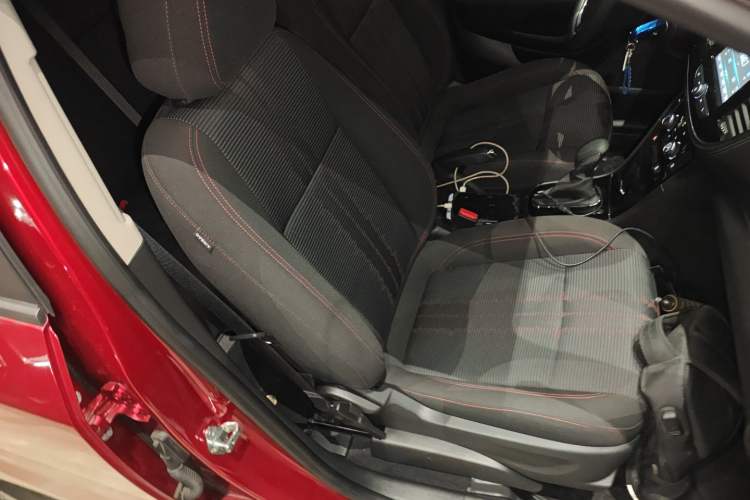 Used Buick Encore 2018 18T Automatic Two-Wheel Drive Urban Leading Model
