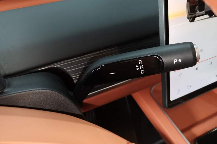 Used ONVO L60 2024 60 kWh Rear-Drive Version
