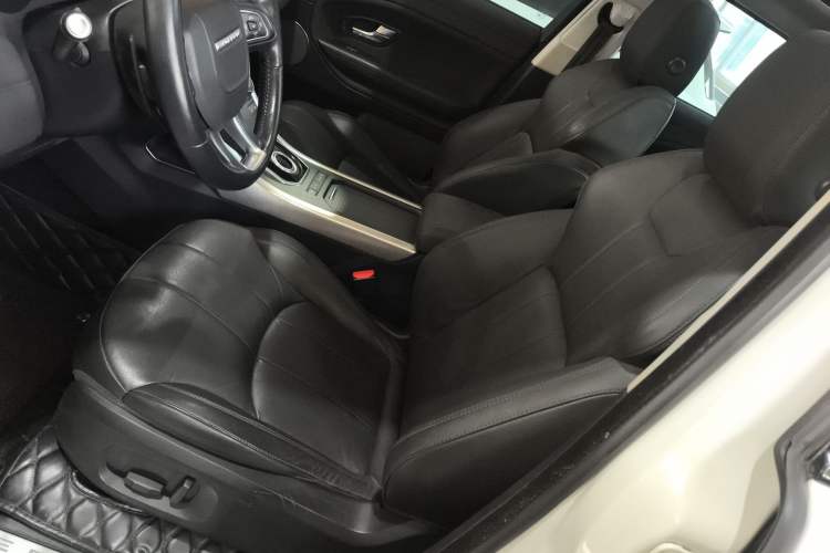 Used Land Rover Range Rover Evoque 2016 2.0T SE Smart Glow Edition
