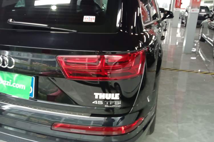 Used Audi Q7 2019 45 TFSI Comfort Model
