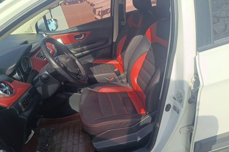 Used Haval H1 2016 Blue Label 1.5L AMT Urban Model