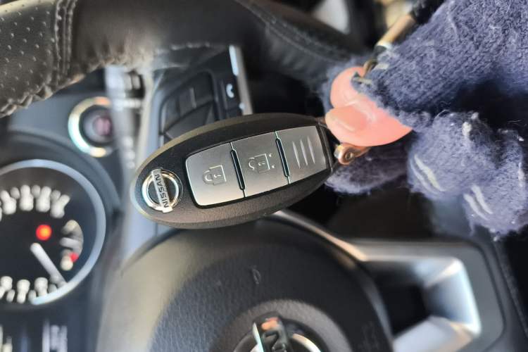 Used Nissan X-Trail 2019 2.0L CVT Smart Connect Comfort Edition 2WD
