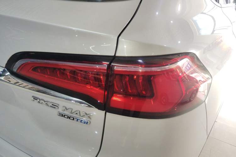 Used Roewe RX5 MAX 2021 Supreme Series 300TGI Automatic Luxury Cabin Edition