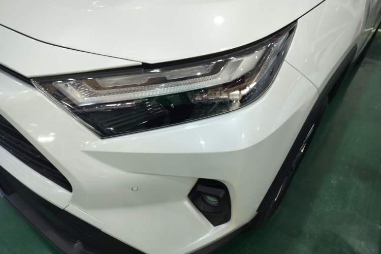 Used Toyota RAV4 2023 2.0L CVT Two-Wheel Drive Fashion Plus Edition