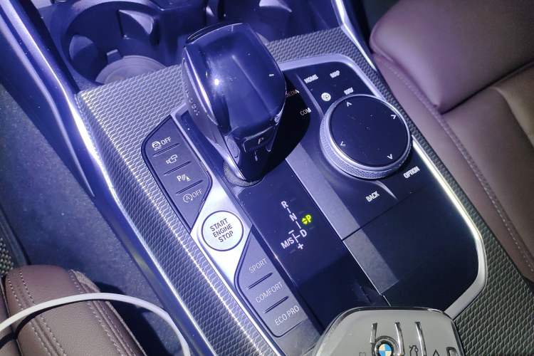 TDK.VehicleDetails.img