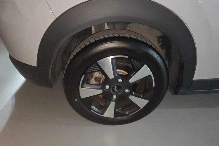 Used Wuling Bingo PLUS 2024 510 km Flagship Edition Four-Seater Version
