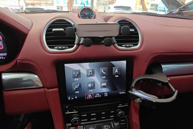 Used Porsche 718 2016 Cayman 2.0T
