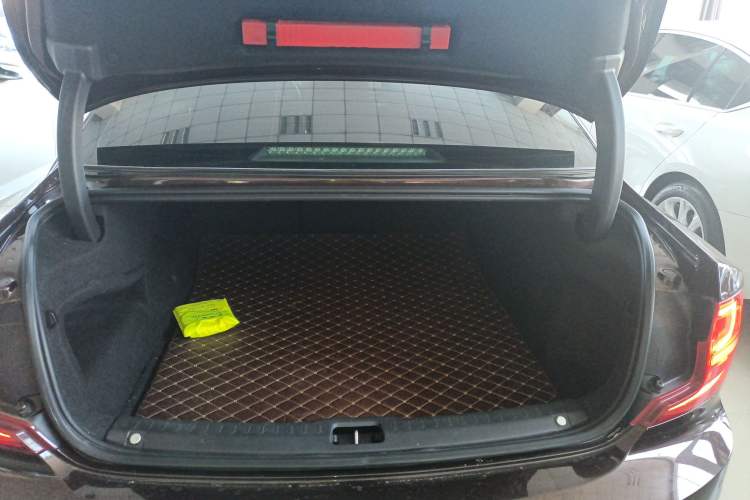 Used Volvo S90 2020 T5 Zhiyi Luxury Edition