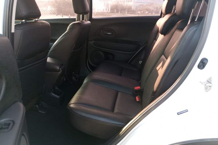 Used Honda Vezel 2015 1.5L CVT two-wheel drive Comfort trim
