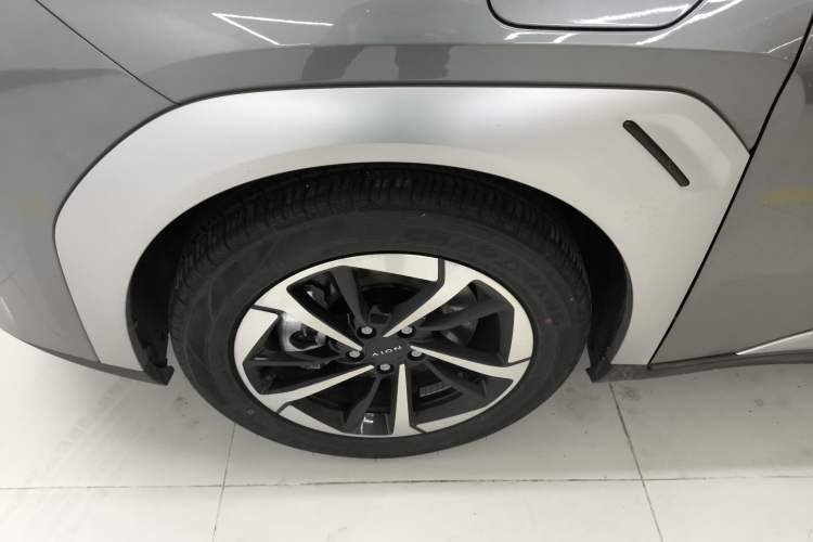 Used AION Y 2025 Plus 510 Smart Edition