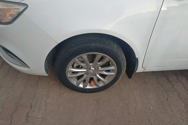 Used Geely Auto Vision 2019 Upgraded Model 1.5L CVT Luxury Version China VI Standard
