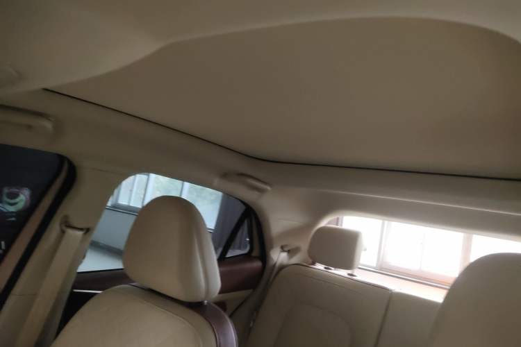 Used ORA Good Cat 2022 Morandi Edition 400km Standard Range Premium Version Lithium Iron Phosphate
