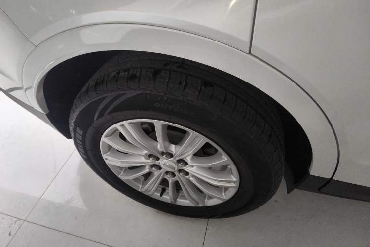 Used Cadillac XT5 2018 25T Tech Model
